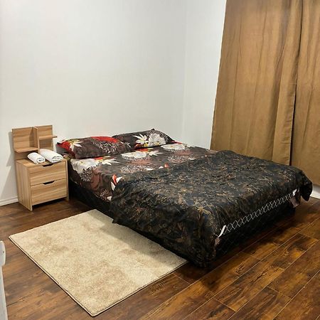 Queen Bedroom Near Sheridan College Brampton Buitenkant foto